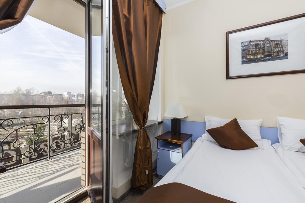 Phlogiston Hotel Saint Petersburg Ngoại thất bức ảnh